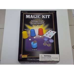   62505 Deluxe Magic Kit   20 Magic Trick Secrets Revealed Toys & Games