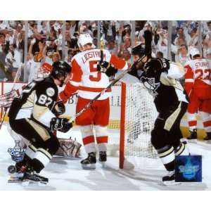  Sidney Crosby & Jarkko Ruutu Celebrate Crosbys Goal Game 