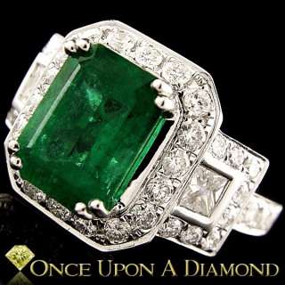 18K White Gold 3.19ctw Natural Emerald & Diamond Halo Style Cocktail 