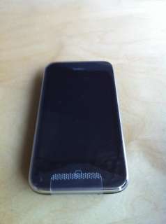 New Apple iPhone 3GS 16GB Black UNLOCKED and JAILBROKEN  