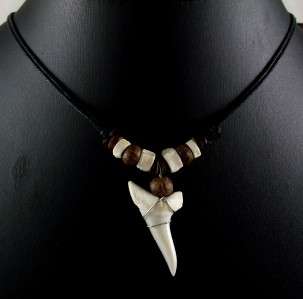 GENUINE MAKO SHARK TOOTH necklace ; DA218 2  