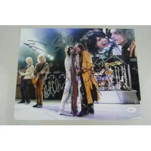 Joe Perry Autographed Picture   Aerosmith Band Steven Tyler + Jsa 