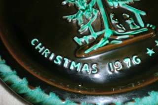BMP BLUE MOUNTAIN POTTERY DISPLAY PLATE CHRISTMAS 1976  