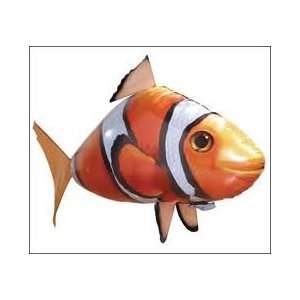   Air Swimmers Flying Fish Remote Control Flying Clownfish Toys & Games