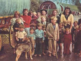 Ireland WAGGON FAMILIES AT PUCK FAIR. 1957. Gipsies.Tinkers. Vintage 