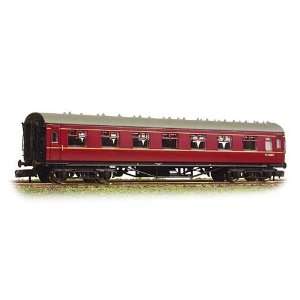  Graham Farish 374 842 Stanier Vestibule Second Br Maroon 