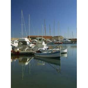  Harbour at Port Vauban in Antibes, Alpes Maritimes, Provence, France 