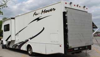 used rv 2006 FUNMOVER 34C 2 SLIDE 34K MILES 8.1L ALLISON FREE DLVERY 