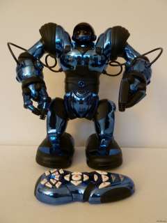   Robosapien Shiny Blue   Rare Collectible Robot With Remote & Manual