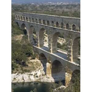 Aqueduct, Pont Du Gard, UNESCO World Heritage Site, Languedoc, France 