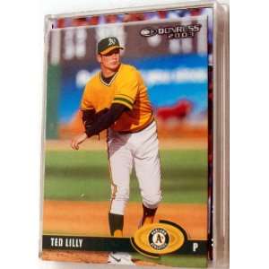 Ted Lilly 25 Card Set with 2 Piece Acrylic Case Sports 