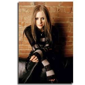  Avril Lavigne #08 24x36 Sexy High Resolution Borderless 