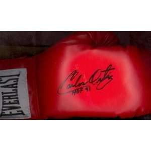  CARLOS ORTIZ AUTOGRAPHED BOXING GLOVE HOF 1991