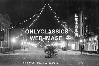 1930s CHRISTMAS FERGUS FALLS MN MAIN STREET PHOTO TREE  