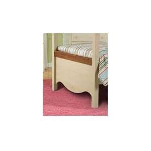  Cassidy 4/6 Poster Bed Footboard In Pine/Windy Maple 