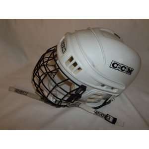 CCM BHT 2L Ice hockey helmet   Size is 6 7/8   7 1/8   Good condition