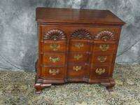   SIGNED HICKORY BLOCK FRONT BACHELORS CHEST NIGHTSTAND MAHOGANY  