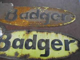 FRESH FROM AN ESTATE AUCTIONPAIR OF VINTAGE BADGER FEED TIN SIGNS 