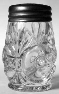 WEST VIRGINIA GLASS   SCROLL WITH CANE BAND SHAKER  