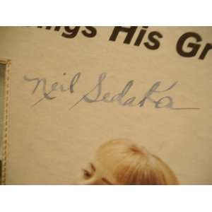  Sedaka, Neil LP Signed Autograph Sings His Greates Hits 