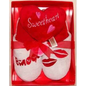 Love Is Smooch Red & White Slippers w/ Collectors Heart(size 7 8)