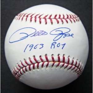 Pete Rose Autographed Ball   w/ 1963 ROY  Sports 
