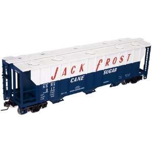    O TrainMan PS 2 3 Bay Covered Hopper, Jack Frost Toys & Games