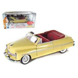  1949 Mercury Convertible 1/24 Yellow Toys & Games