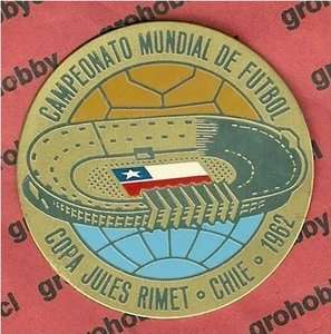 1962 Chile Pin Medal Badge Soccer World Cup FIFA Souvenir Genuine 
