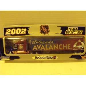  2002 NHL Colorado Avalanche 180 Scale Die cast Tractor 