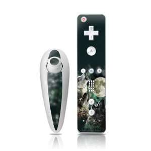  Three Wolf Moon Design Nintendo Wii Nunchuk + Remote 