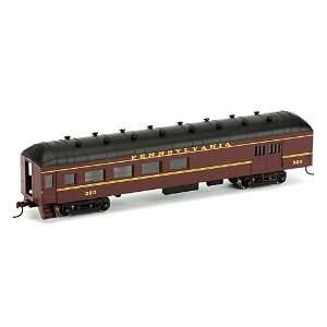  HO RTR Arch Roof Combine, PRR #360 Toys & Games