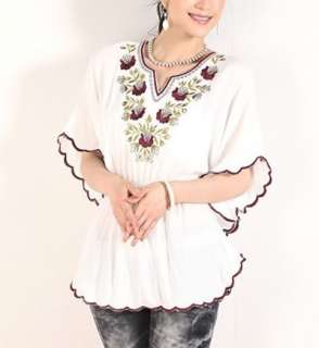Vtg 70s Ethnic Embroidered MEXICAN tunic Batwing TOP  