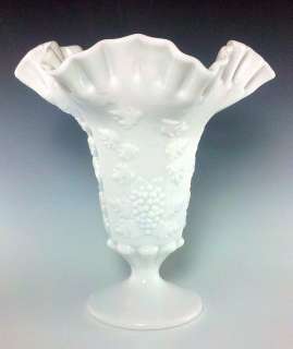 Westmoreland PANELED GRAPE Crimped Ruffle Vase 8 1/2  