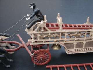 1950s PAINTED CAST IRON HORSE DRAWN FIRE FIGHTER TOY  