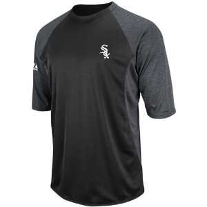  Chicago White Sox Therma Base Featherweight Tech Fleece 3 
