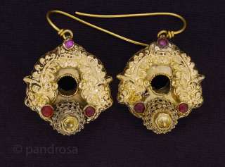   beautiful 22K gold traditional earrings Karnataka South India 1920