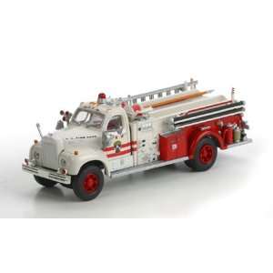  HO RTR Mack B Fire Truck, Washington DC Toys & Games