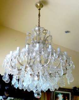 1960S LARGE BOHEMIAN CRYSTAL CHANDELIER WITH 18+1 LTS  