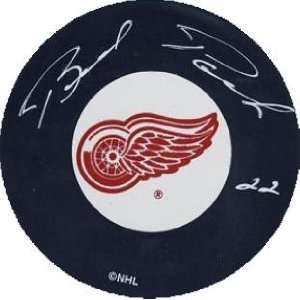  Brad Park Autographed Hockey Puck   )