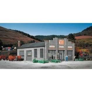 Walthers Cornerstone Series Kit HO Scale State Line Farm Supply at 