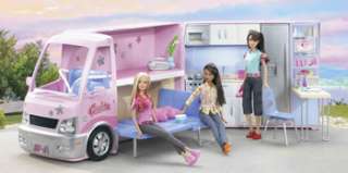 Mattel J9509   Barbie Reisespaß Wohnmobil  Spielzeug