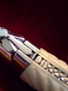Laguiole en Aubrac Messer, Taschenmesser Knochen gedrehter Griff 12 cm 
