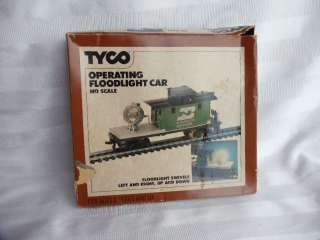 VINTAGE TRAIN CAR TYCO HO OPERATING FLOODLIGHT CAR NO. 346  