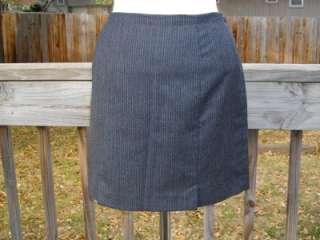 BANANA REPUBLIC Charcoal Gray Pinstripe Wool Mini Skirt ~ Size 6 