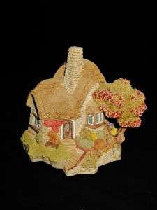 Lilliput Lane BEEHIVE COTTAGE, England Collection  