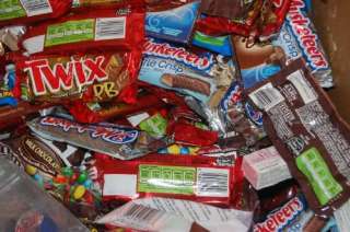   Wholesale Twix, M&M, Dove, Musketeers Candy & Candy Bars   100pc