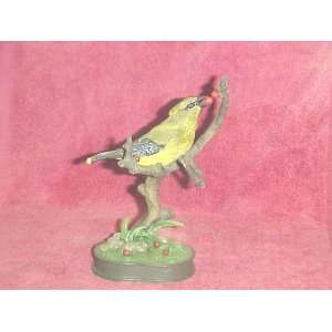  Bird eating Berries Figurine 