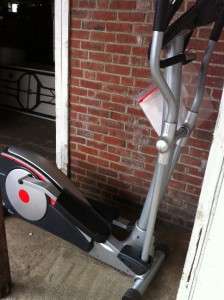   250E Elliptical Trainer Cardio Equipment MSRP $725 Local Pick up Only