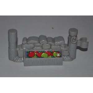  Stone Fence Piece with Apple Storage   Replacement Figure   Classic 
